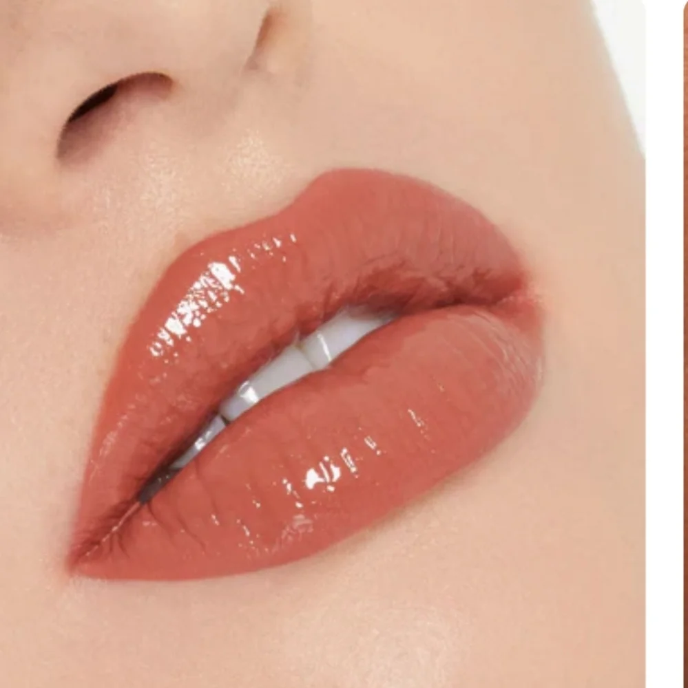Kylie Cosmetics Lip Shine Laquer #616 
